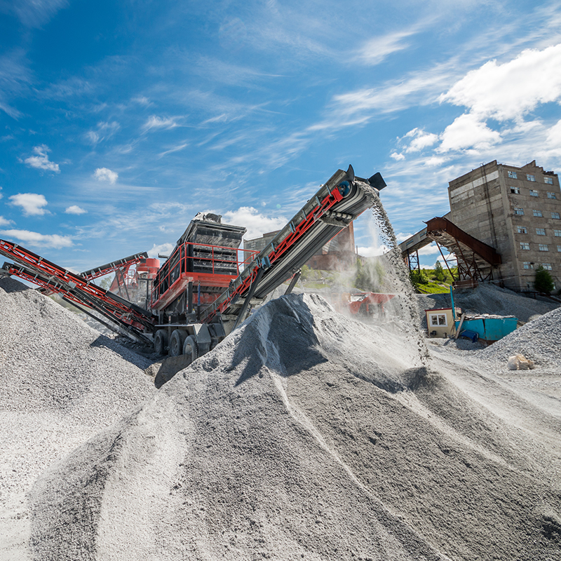 What are the core advantages of a single-cylinder hydraulic cone crusher?