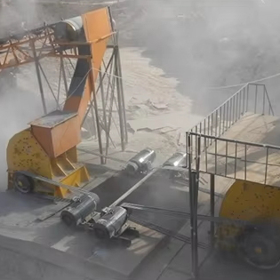 What are the performance characteristics of hammer crushers?